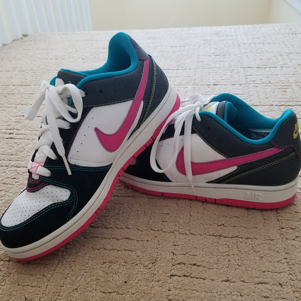 NIKE AIR PRESTIGE II Womens Size 8 318972-163